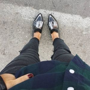 BANANA REPUBLIC Silver Oxford Flats Size 7